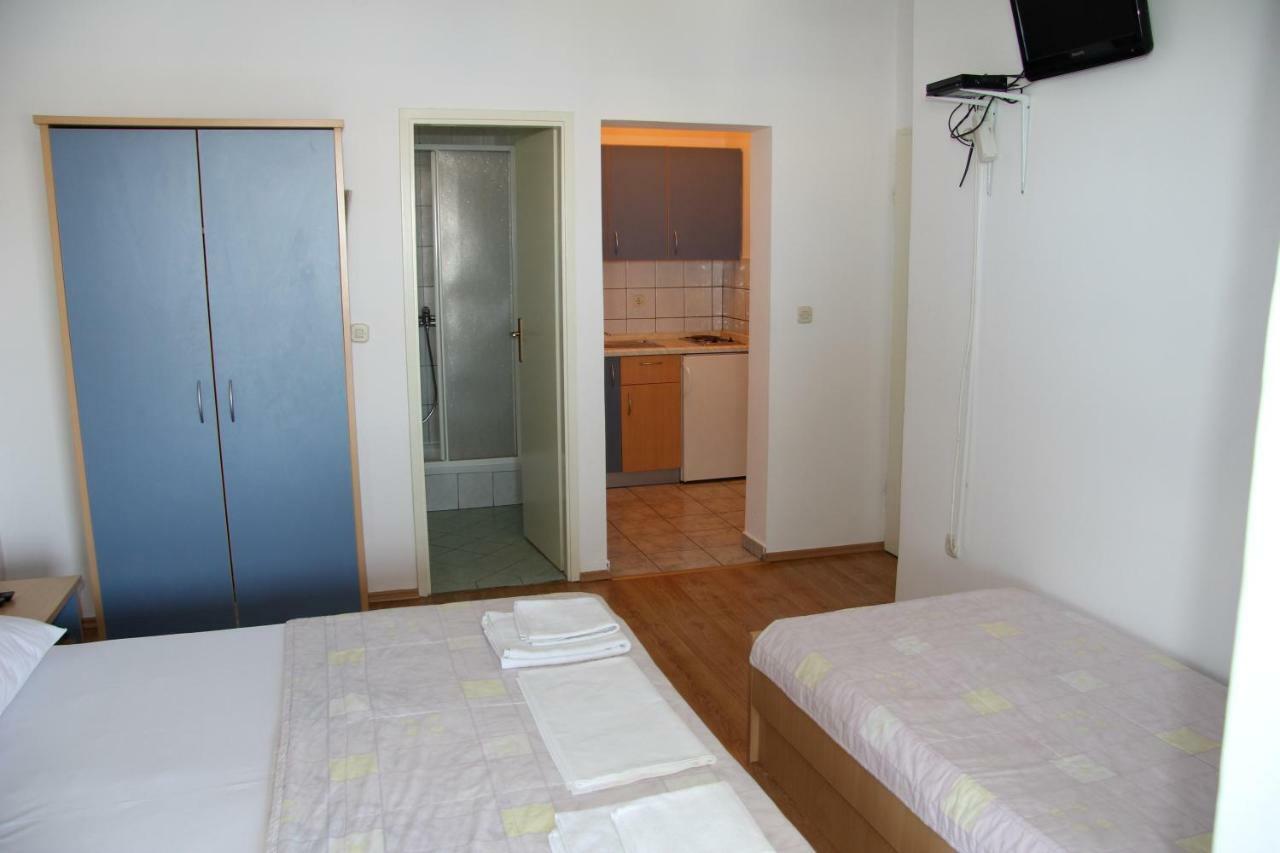 Apartmani Ana Bibinje Exterior photo